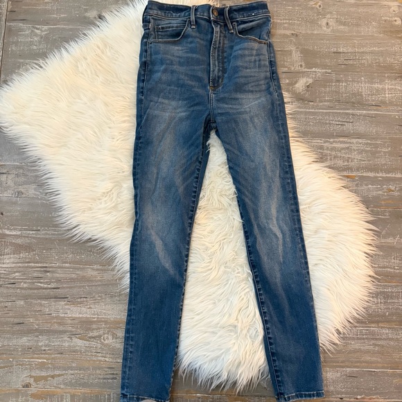 Abercrombie & Fitch Ultra High Rise Super Skinny Ankle Jeans 2/26 - Picture 4 of 6